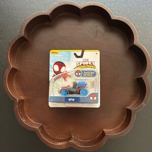 Disney Junior ~ Marvel Spidey & His Amazing Friends Amazing Metals Spin